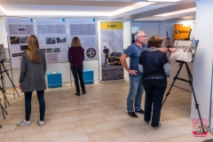 90 Jahre Firma Dieckmann, Wanderausstellung Pflasterhandwerk (Mitarbeiter und Gäste besuchen die Ausstellung) 90 Jahre Firma Dieckmann, Wanderausstellung Pflasterhandwerk (Mitarbeiter und Gäste besuchen die Ausstellung)